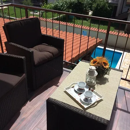 Mit Zwei Terrassen Mit Meerblick By Interhome Lägenhet