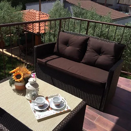 Mit Zwei Terrassen Mit Meerblick By Interhome