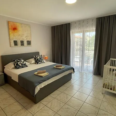 Mit Zwei Terrassen Mit Meerblick By Interhome Novigrad Istria