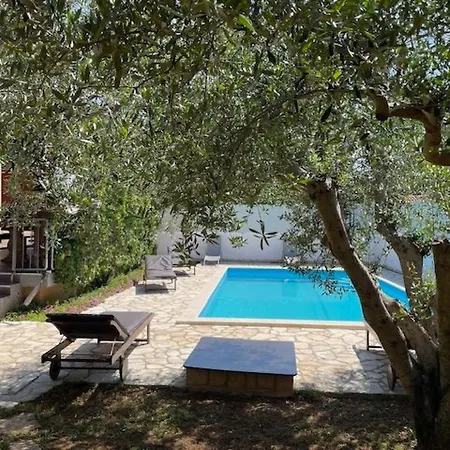 Mit Zwei Terrassen Mit Meerblick By Interhome *