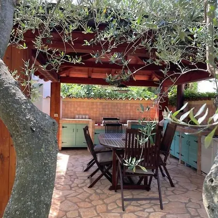 Mit Zwei Terrassen Mit Meerblick By Interhome * Novigrad Istria