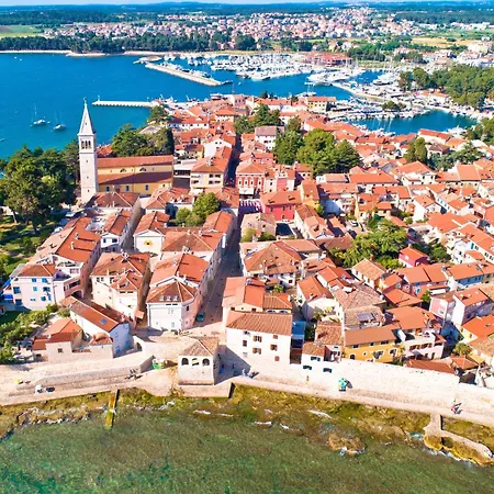 Mit Zwei Terrassen Mit Meerblick By Interhome Lägenhet Novigrad Istria